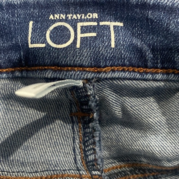 Ann Taylor Loft Curvy Straight Jeans - Picture 5 of 8